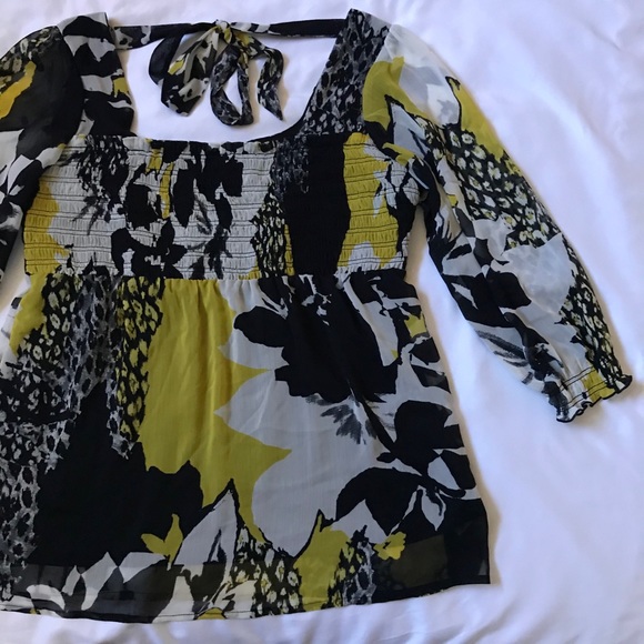 AB Studio Smocked Peplum Floral Chiffon Top Size Medium - Picture 8 of 16